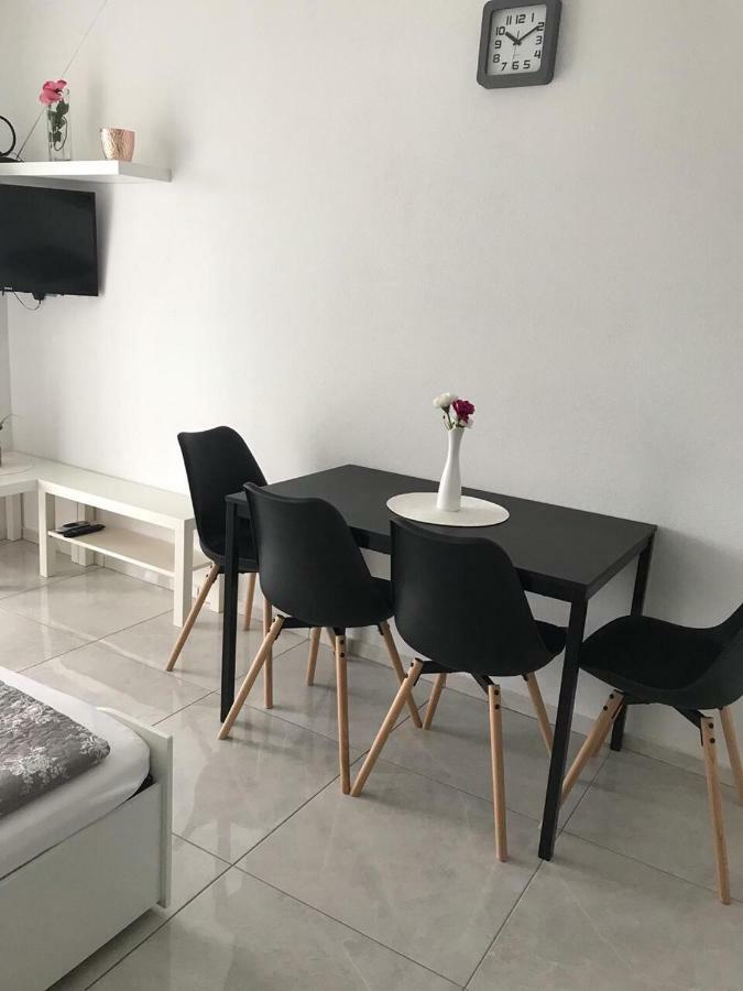 Ferienwohnung Nelany Zubovići Exterior foto